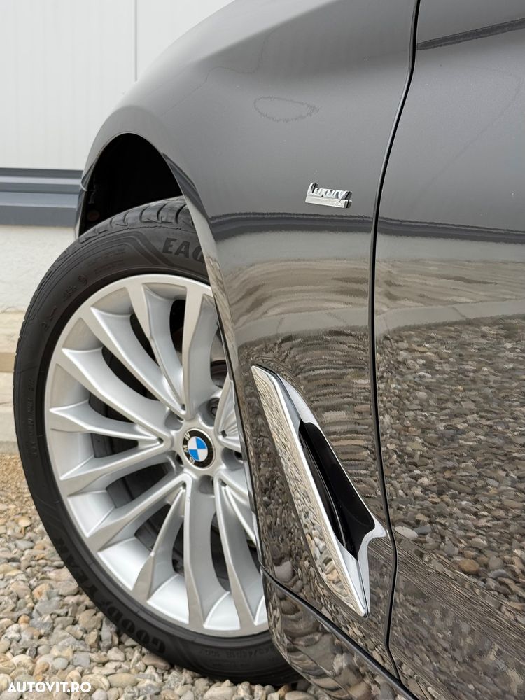 BMW Seria 5 520d Touring Aut. Luxury Line - 23