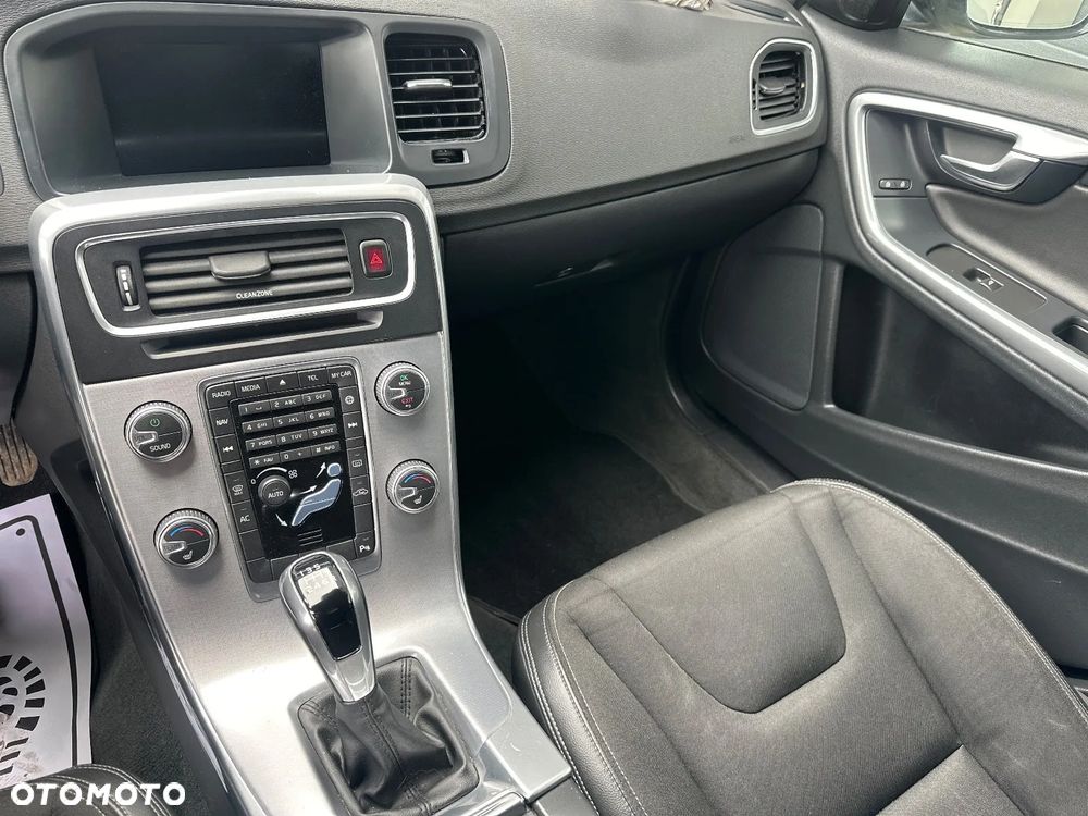 Volvo V60 - 22