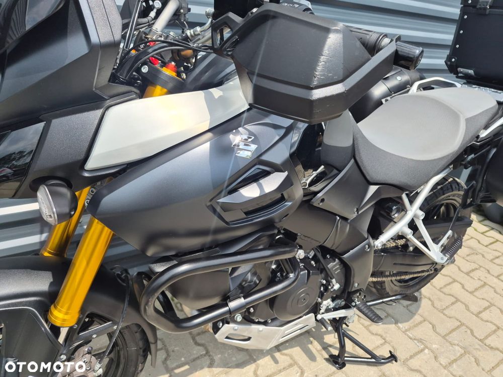 Suzuki DL - 22