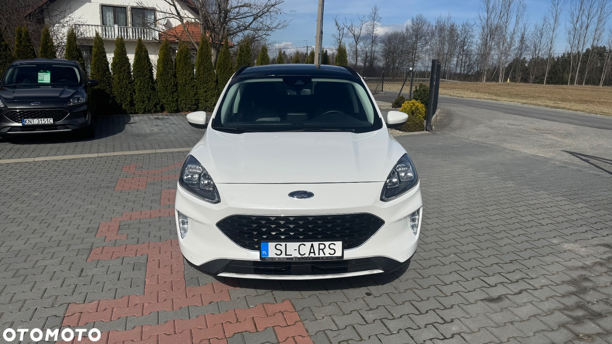 Ford Escape 2.0 EcoBoost AWD Titanium - 4