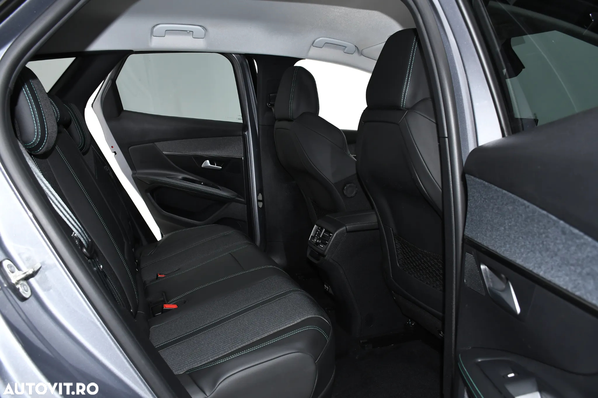 Peugeot 3008 PHEV EAT8 Allure - 14