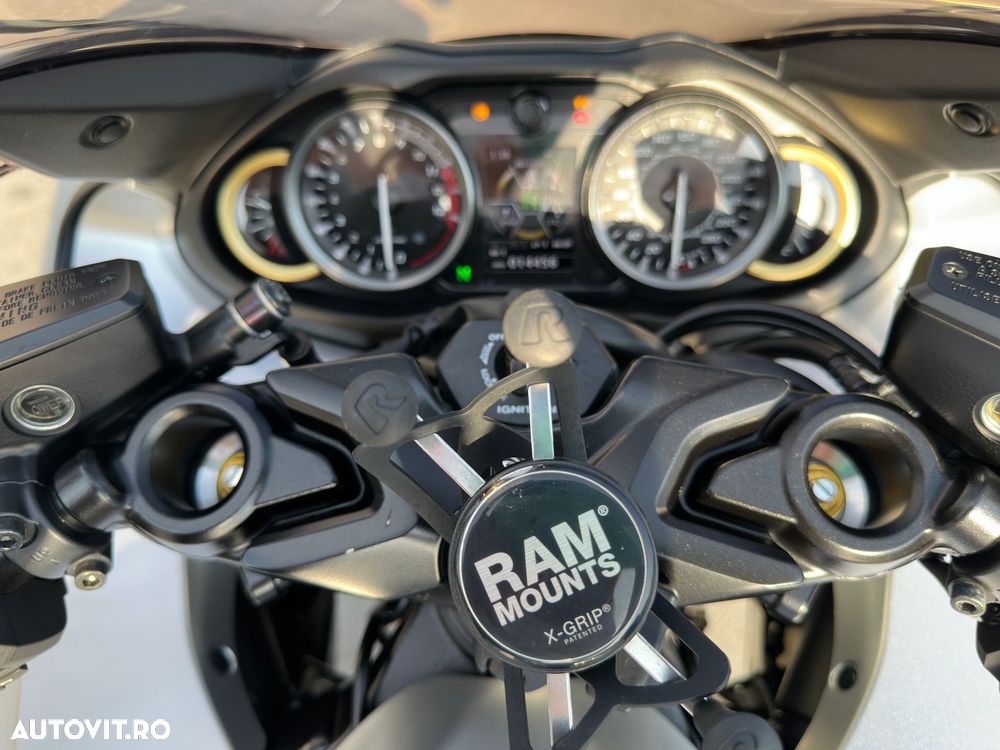 Suzuki GSX 1300R Hayabusa - 10