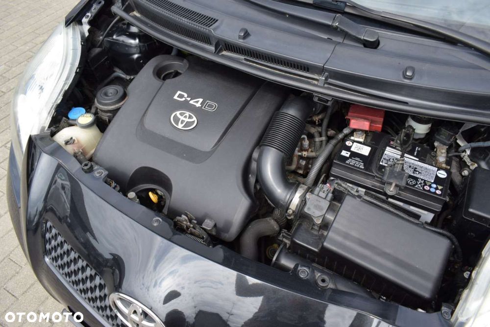Toyota Yaris - 14