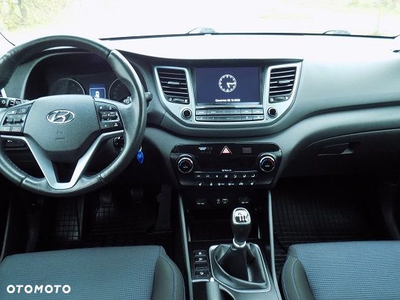 Hyundai Tucson 1.6 Turbo 2WD Navi - 28