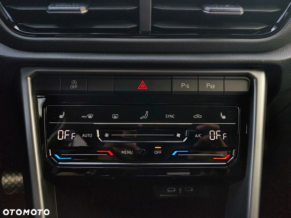 Volkswagen T-Roc - 17