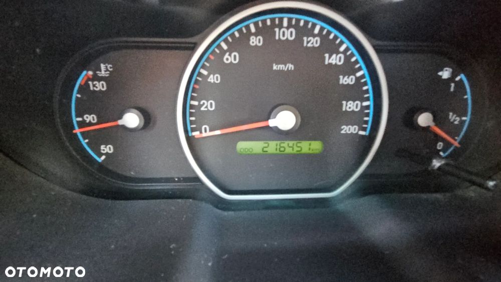 Hyundai i10 - 12