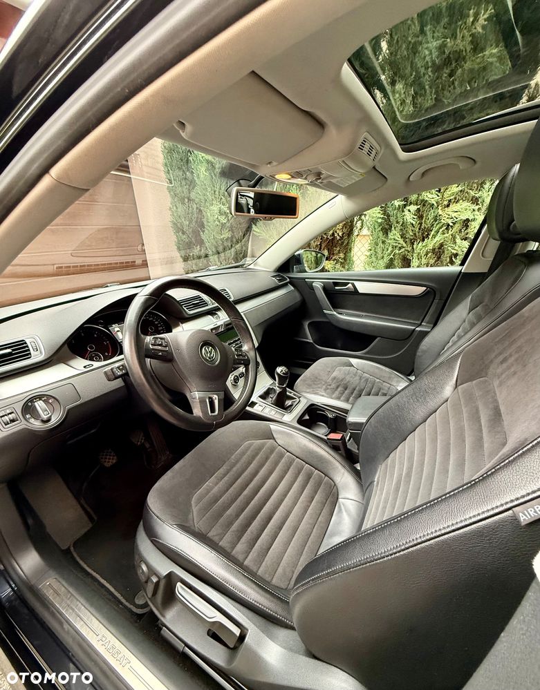 Volkswagen Passat 2.0 TDI Highline - 4