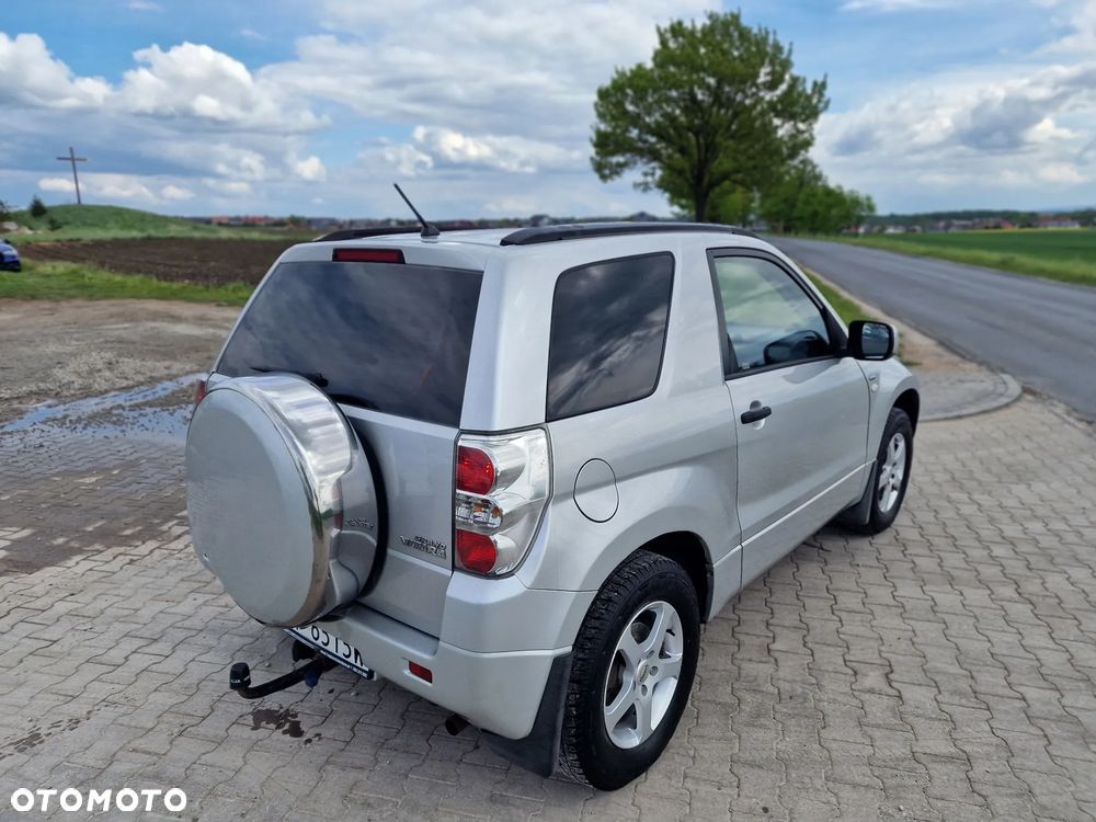 Suzuki Grand Vitara 1.6 - 10