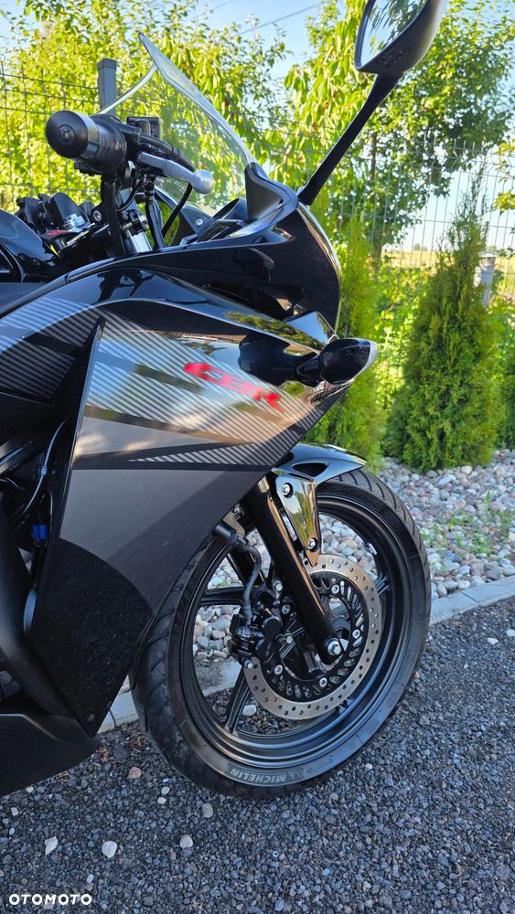Honda CBR - 7