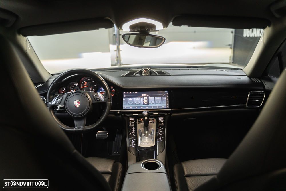 Porsche Panamera Standard - 14