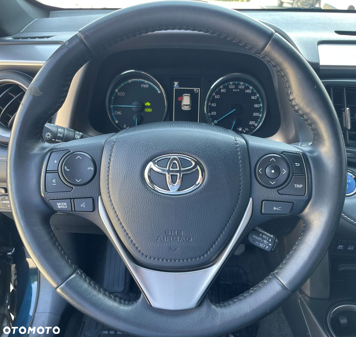 Toyota RAV4 - 16