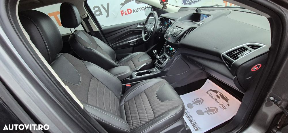 Ford Kuga 2.0 TDCi Titanium - 17