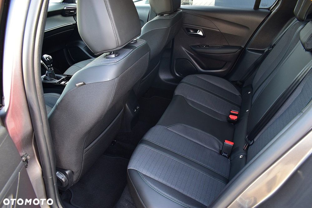 Peugeot 208 1.2 PureTech Allure S&S - 24