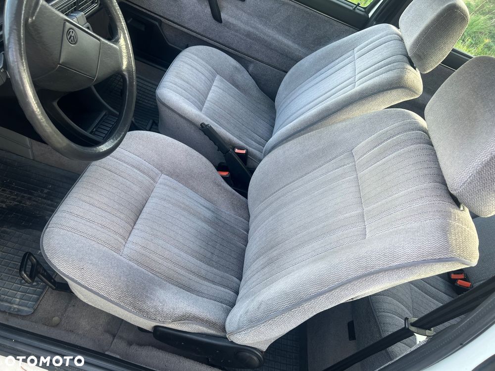 Volkswagen Jetta 1.8 CL - 10
