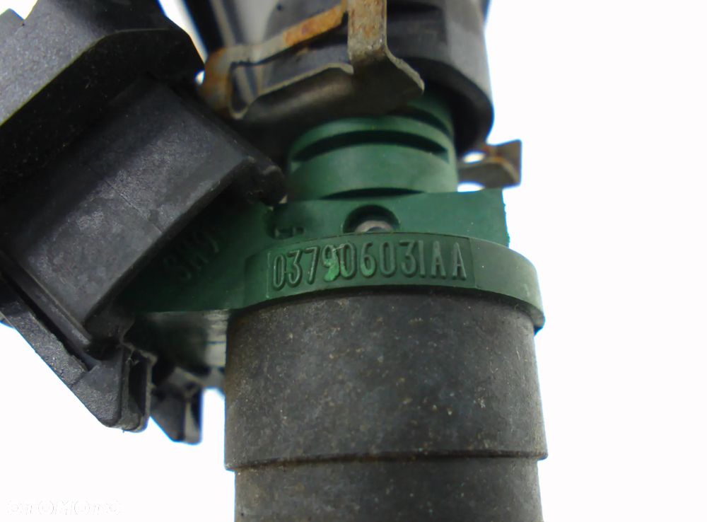 VW 1.6 8V Listwa Wtryskowa Wtrysk Wtryskiwacz 037906031AA - 6