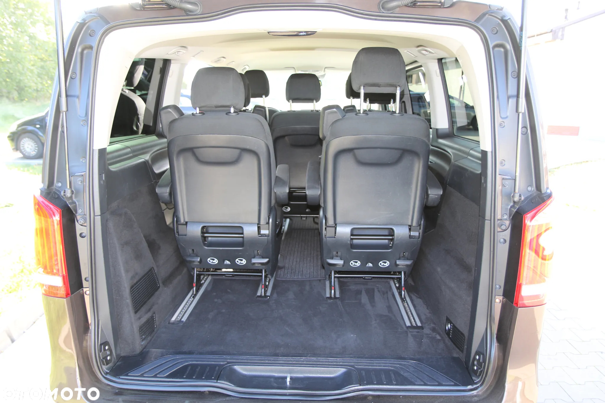 Mercedes-Benz Klasa V 250 d 4-Matic 7G-Tronic (d³ugi) - 12