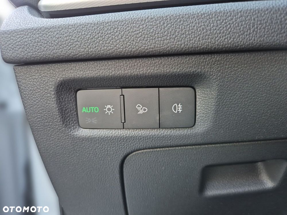 Skoda Octavia 1.5 TSI mHEV Drive Selection DSG - 24