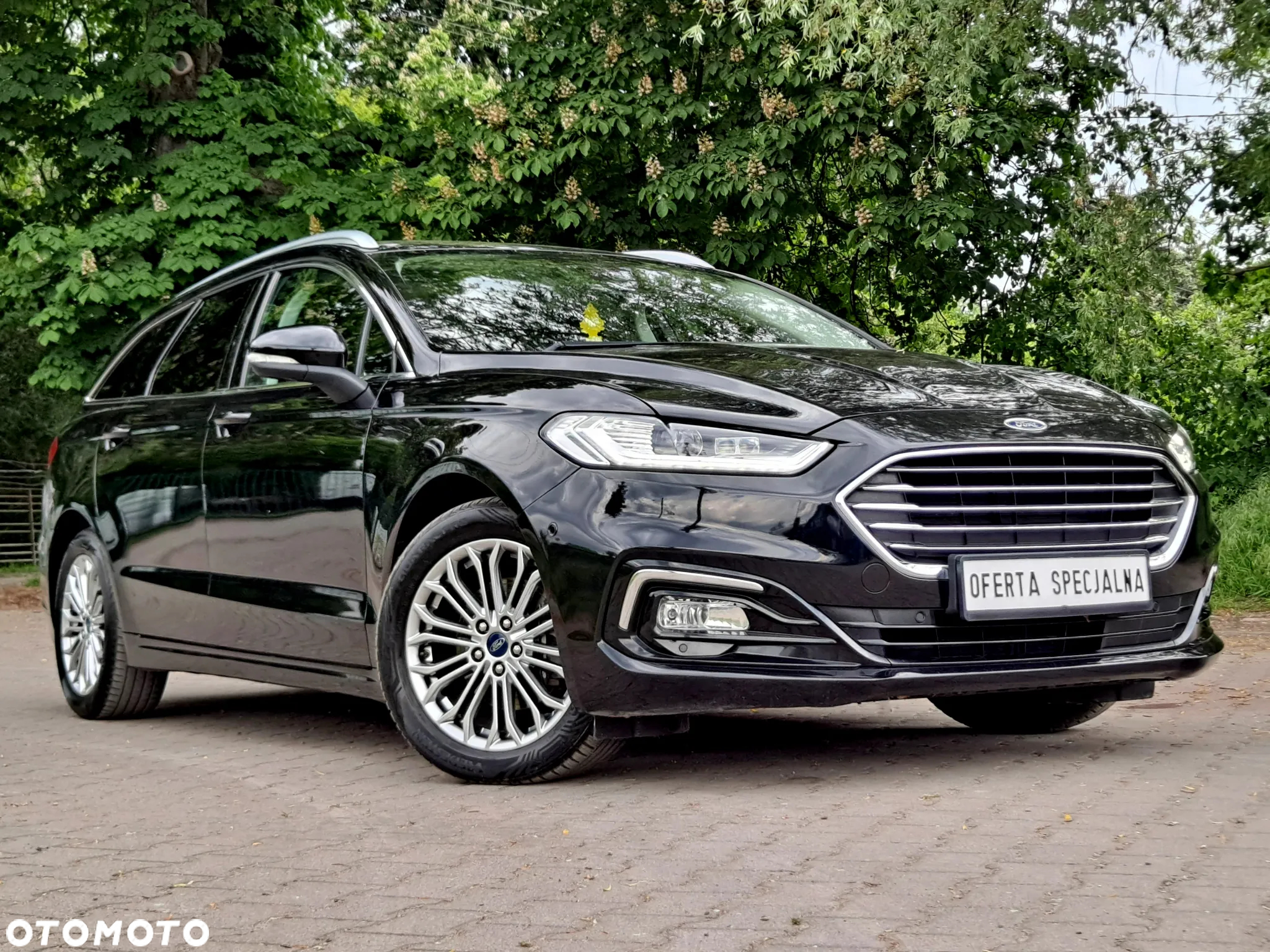 Ford Mondeo - 38