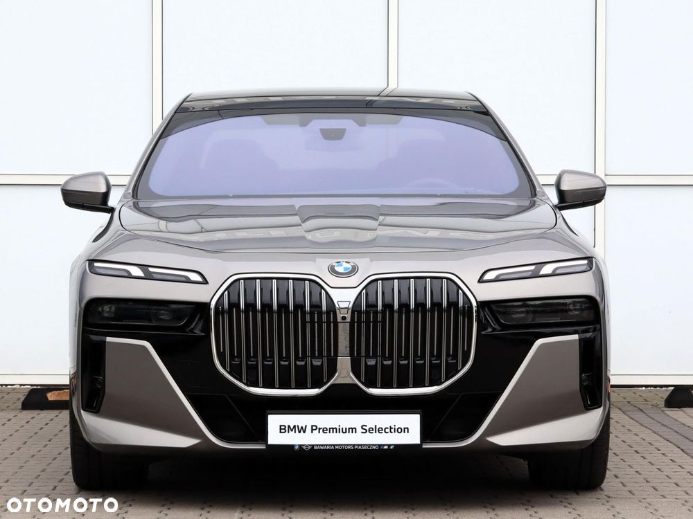 BMW Seria 7 - 10