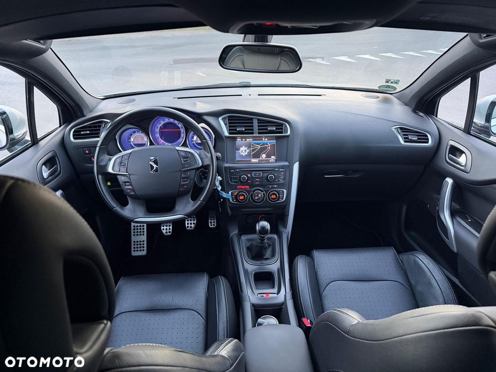 DS Automobiles DS 4 - 10