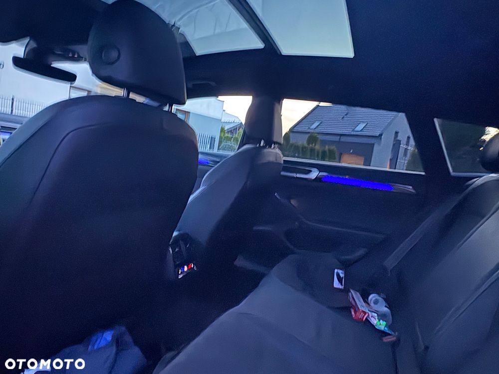 Volkswagen Arteon 2.0 TSI OPF 4Motion DSG R - 17