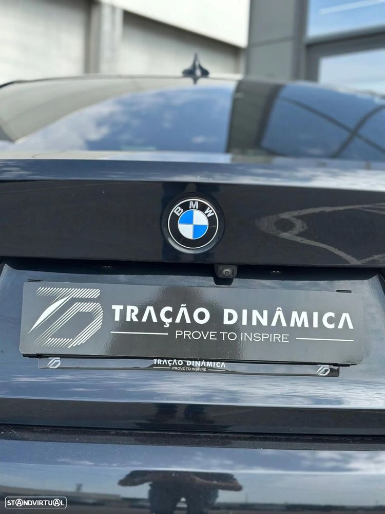 BMW 330 e Pack Desportivo M Pro Auto - 14
