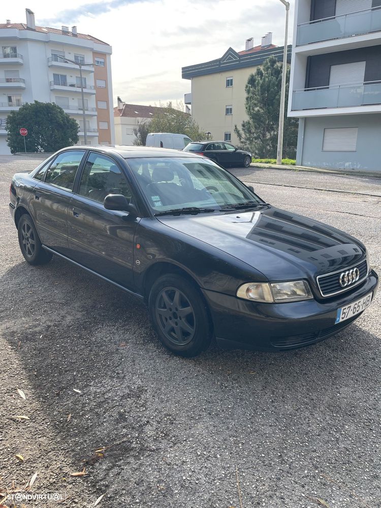 Audi A4 1.6 Plus - 3