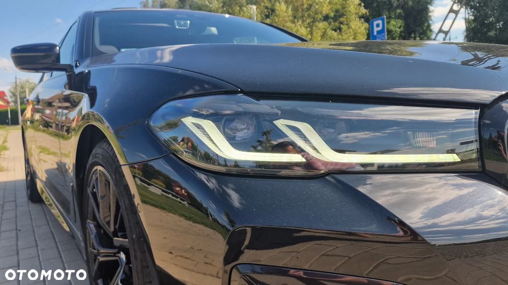 BMW Seria 5 520i - 8