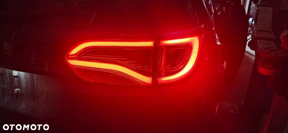 Chrysler Pacifica 2016- Lampa tył prawy Lampa tylna prawa Lampa tył lewy Lampa tylna lewa P68228940AE P68228941AE  ORYGINAŁ IDEALNE LED - 2