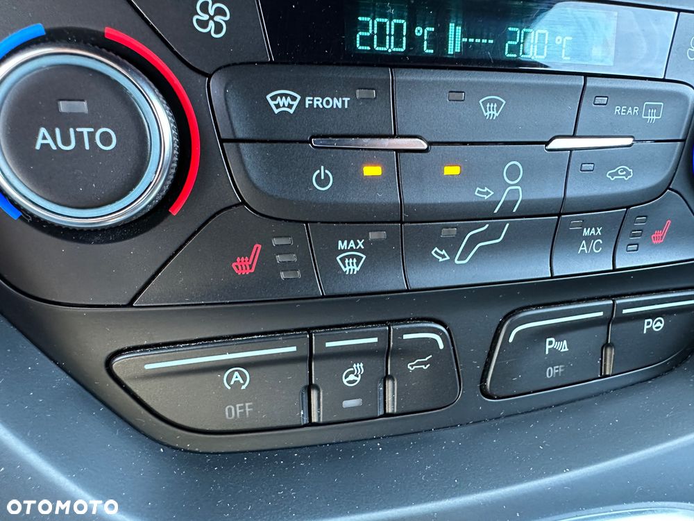 Ford Kuga 1.5 EcoBoost 2x4 ST-Line - 13