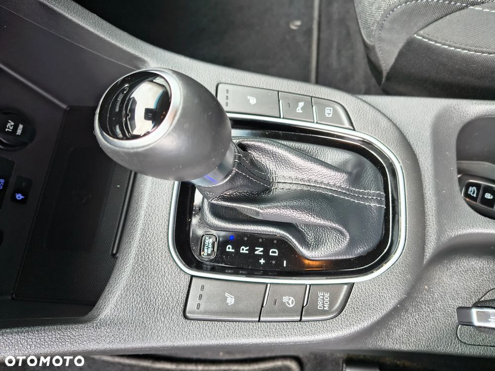 Hyundai i30 1.5 T-GDI 48V-Hybrid DCT EDITION 30 - 10