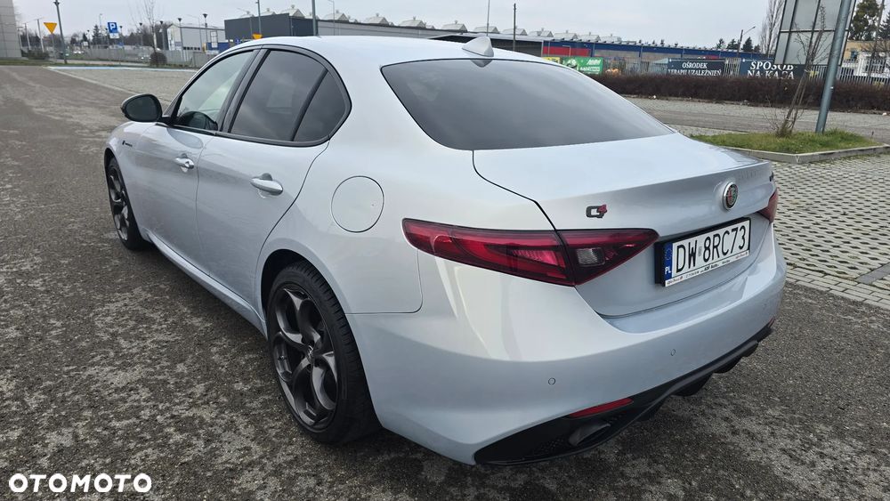 Alfa Romeo Giulia 2.0 Turbo Veloce TI Q4 - 8