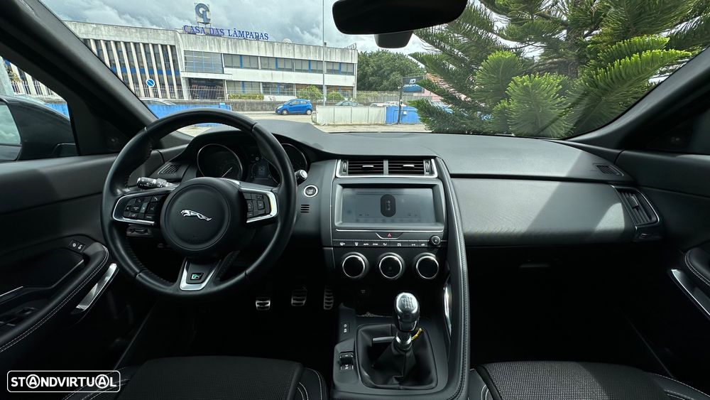 Jaguar E-Pace D150 R-Dynamic - 25