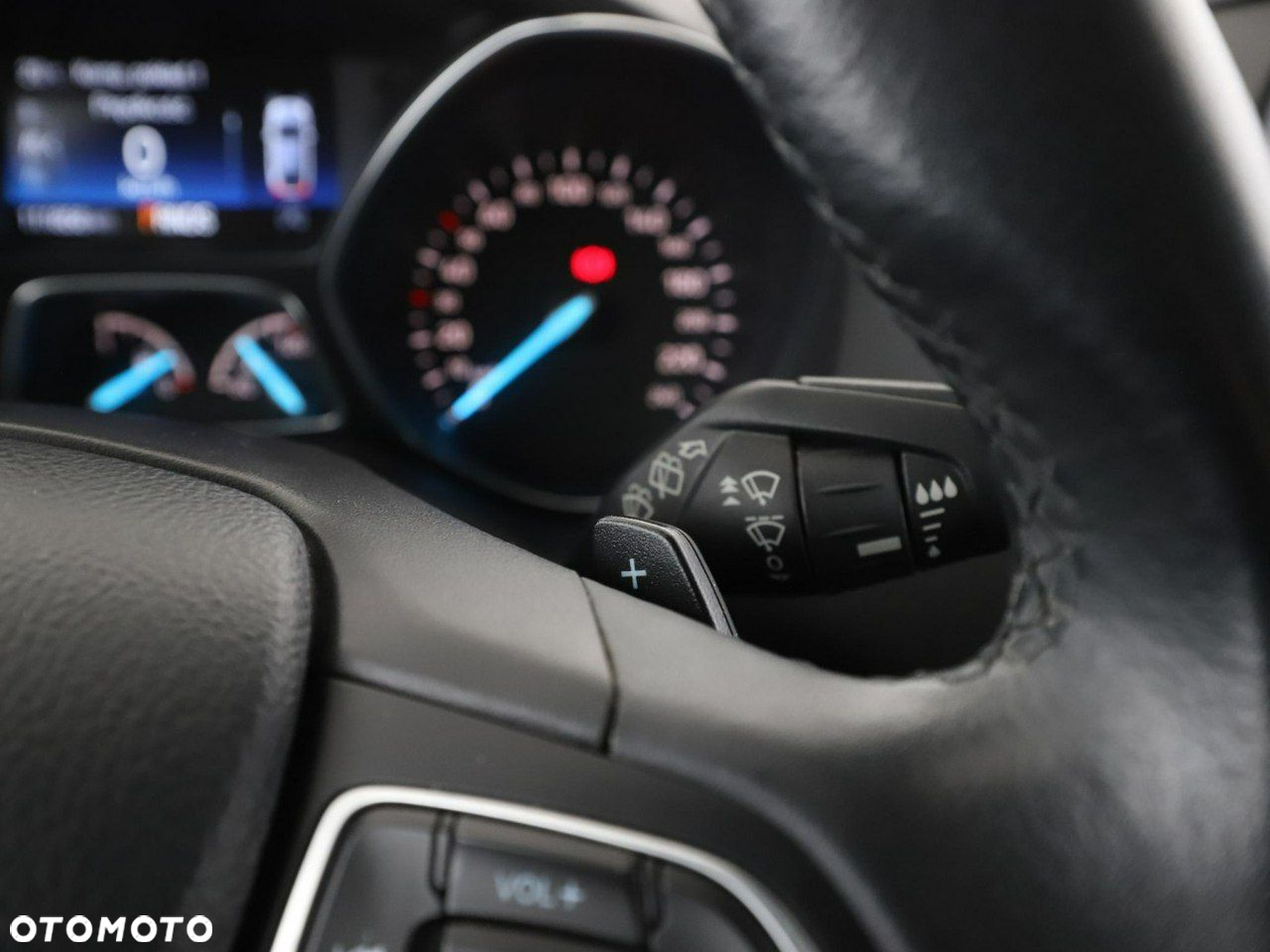 Ford Kuga 1.5 EcoBoost 4x4 Titanium - 30