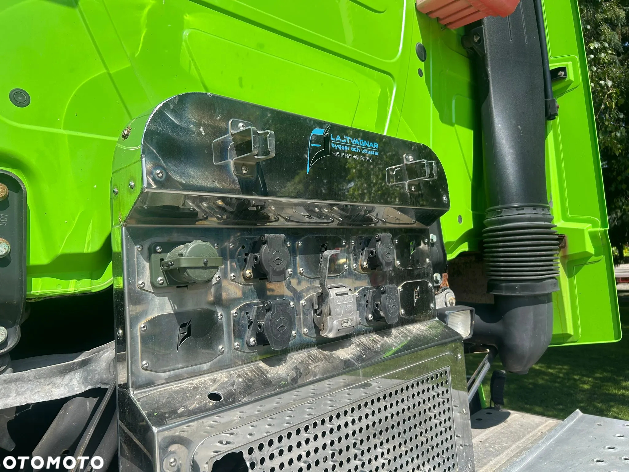 Mercedes-Benz Actros 2551 - 11