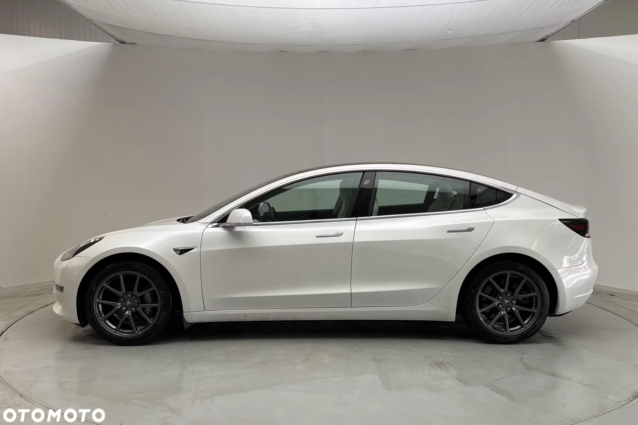 Tesla Model 3 Long Range AWD - 3