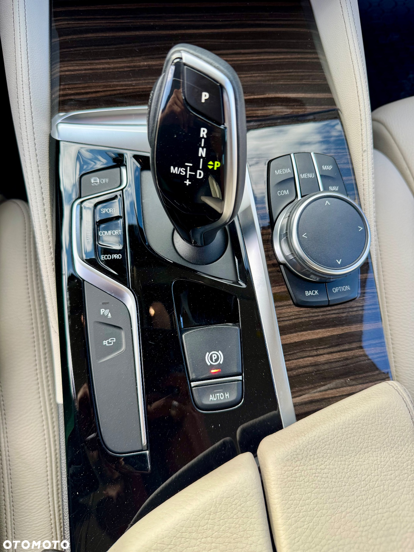 BMW Seria 5 540i xDrive Luxury Line - 21
