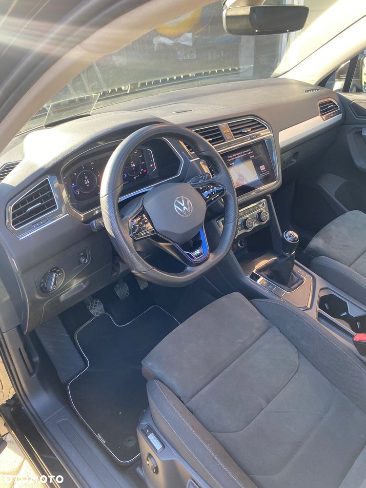 Volkswagen Tiguan 2.0 TDI SCR R-Line - 31