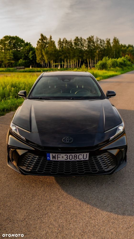 Toyota Camry - 10