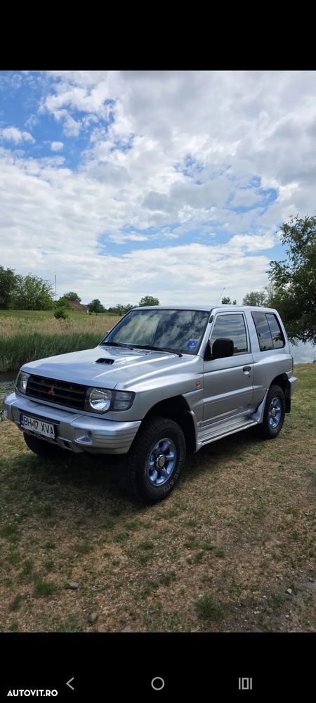 Mitsubishi Pajero - 1