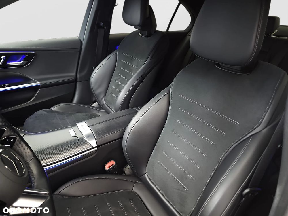 Mercedes-Benz Klasa C 300 de PHEV AMG - 12