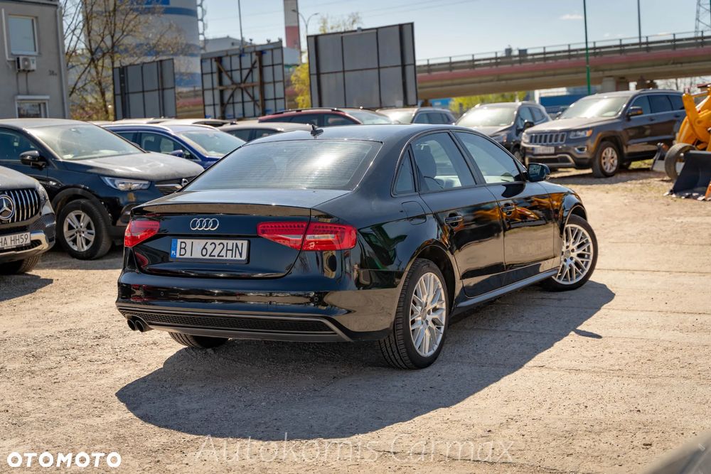 Audi A4 Limousine 2.0 TFSI quattro S tronic S line Sportpaket - 8
