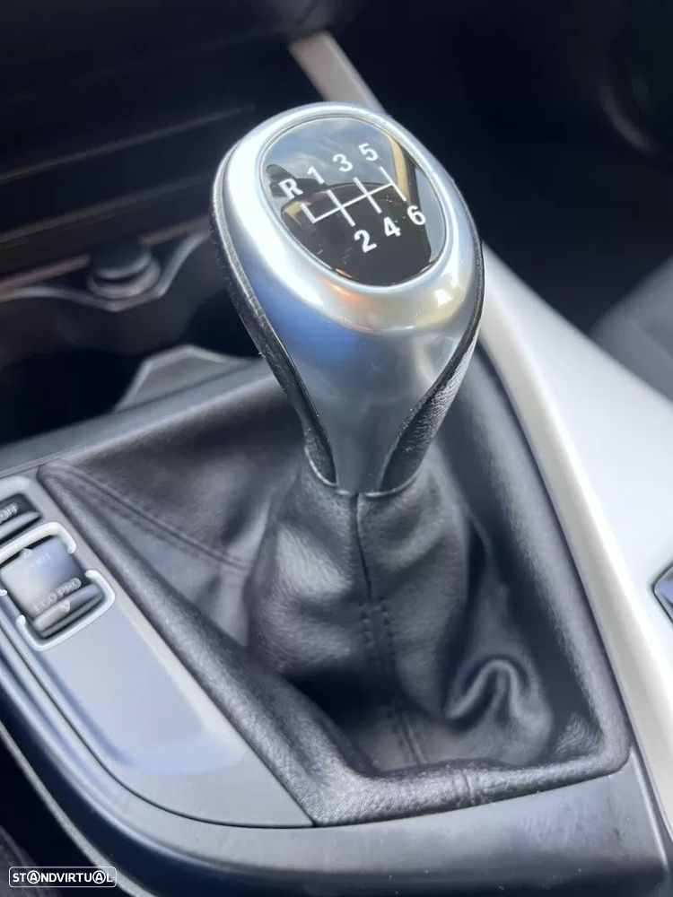 BMW 116 d Line Sport - 32