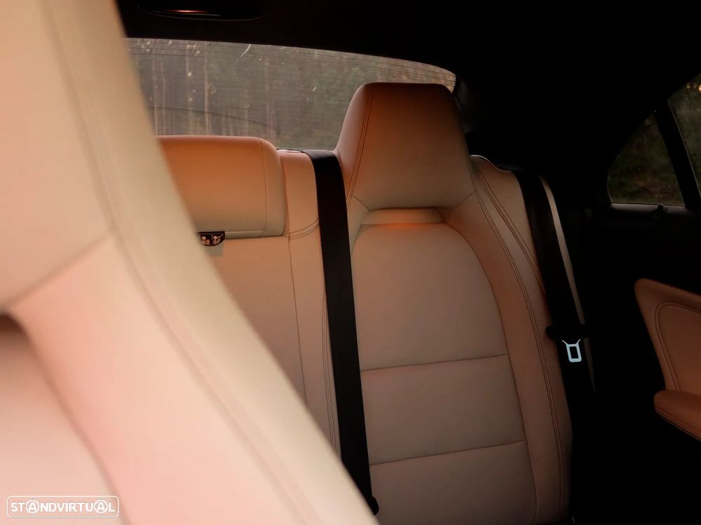 Mercedes-Benz CLA 180 d Urban - 9