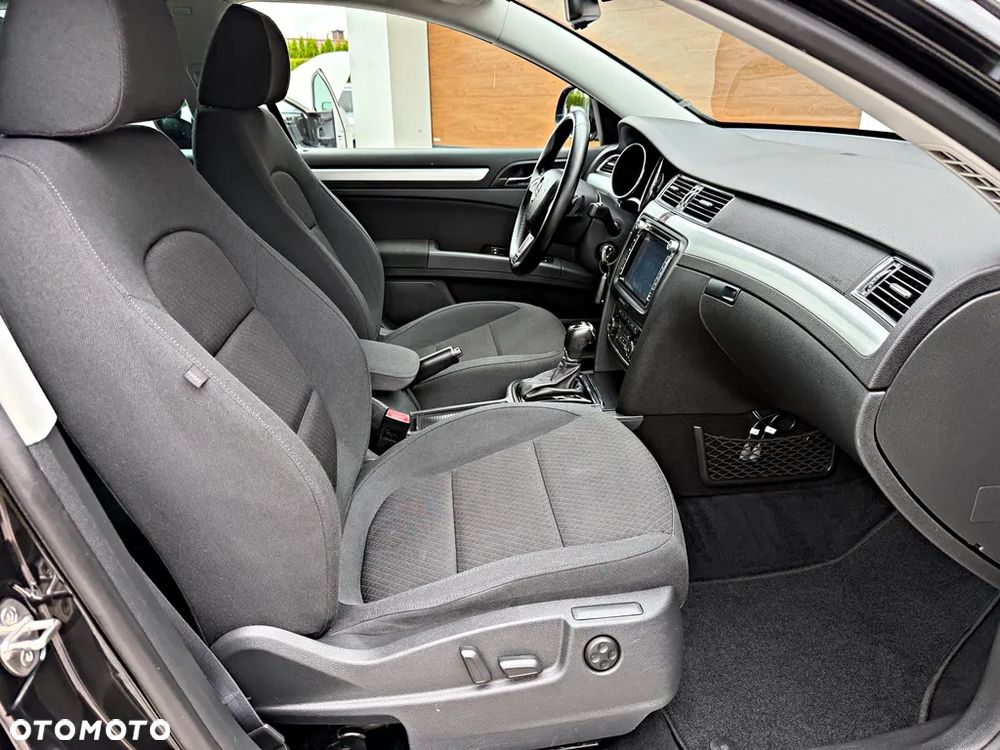 Skoda Superb 2.0 TDI Ambition DSG - 17