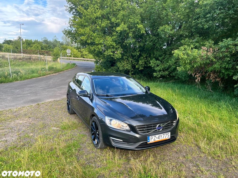 Volvo V60 D3 Momentum - 8