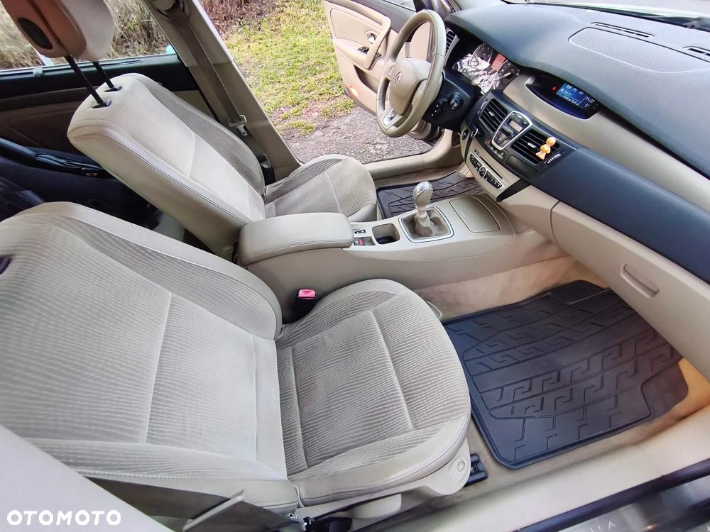 Renault Laguna 2.0 DCi Luxe Privilege - 14