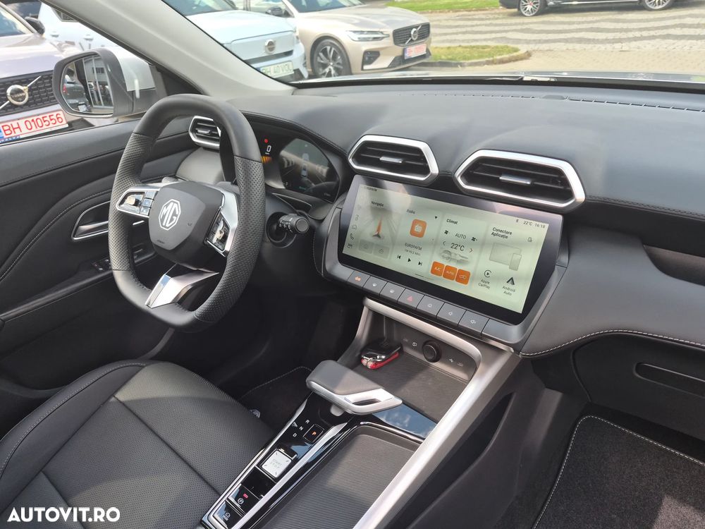 MG ZS HEV 1.5 GSI AT Exclusive+ - 16
