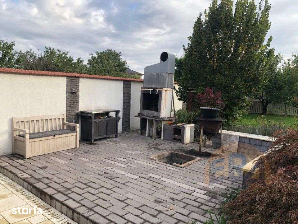 3 Corpuri de cladire | Teren 1.118 mp - Oncea, str. Cantaretului - Imagine principală: 5/19