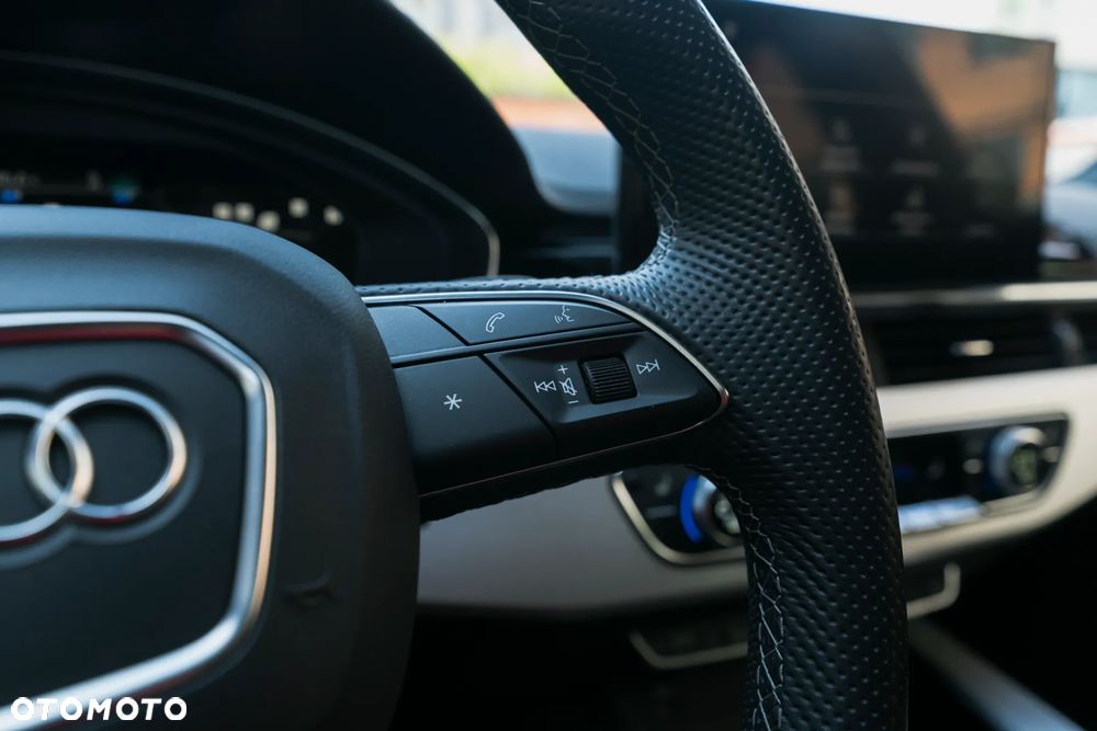 Audi A4 Avant 40 TFSI quattro S tronic S line - 30